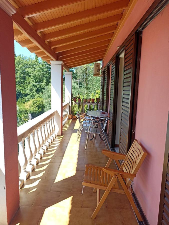 Iren Holiday Apartment Ypsos Buitenkant foto